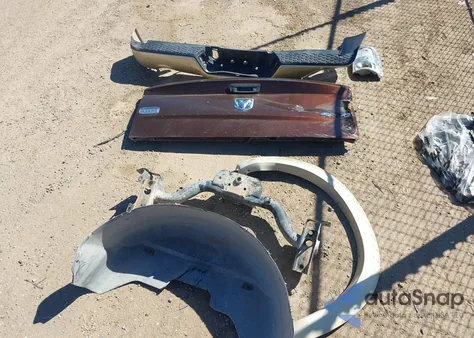 2015 Ram 1500 Laramie Longhorn z USA, uszkodzony, nr VIN 1C6RR7PT7FS568711